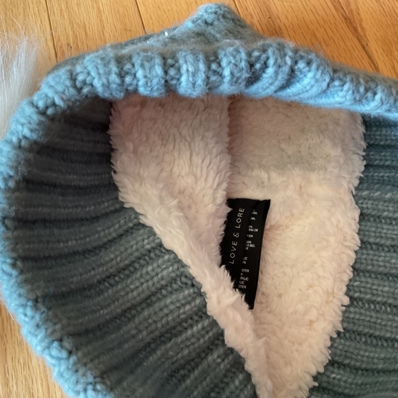 Love & Lore Scarf, Mittens, Toque/Beanie - Blue winter accessories - Picture 6 of 16